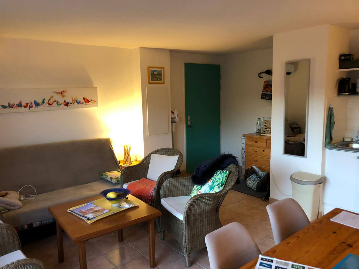 D’une résidence secondaire à une maison familiale accueillante - Image avant 1