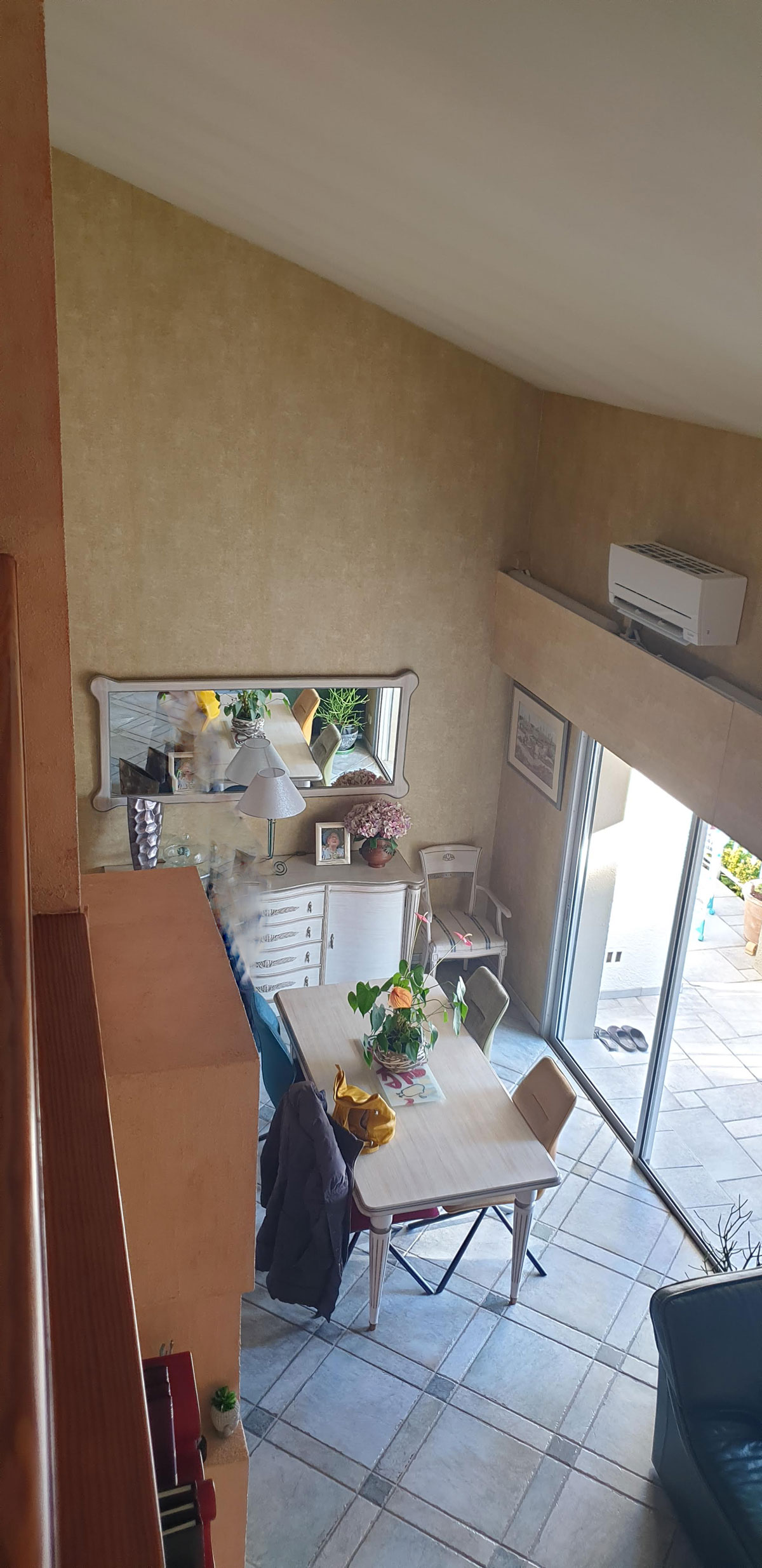 Transformation d’un intérieur ancien en espace moderne et lumineux - Image avant 3