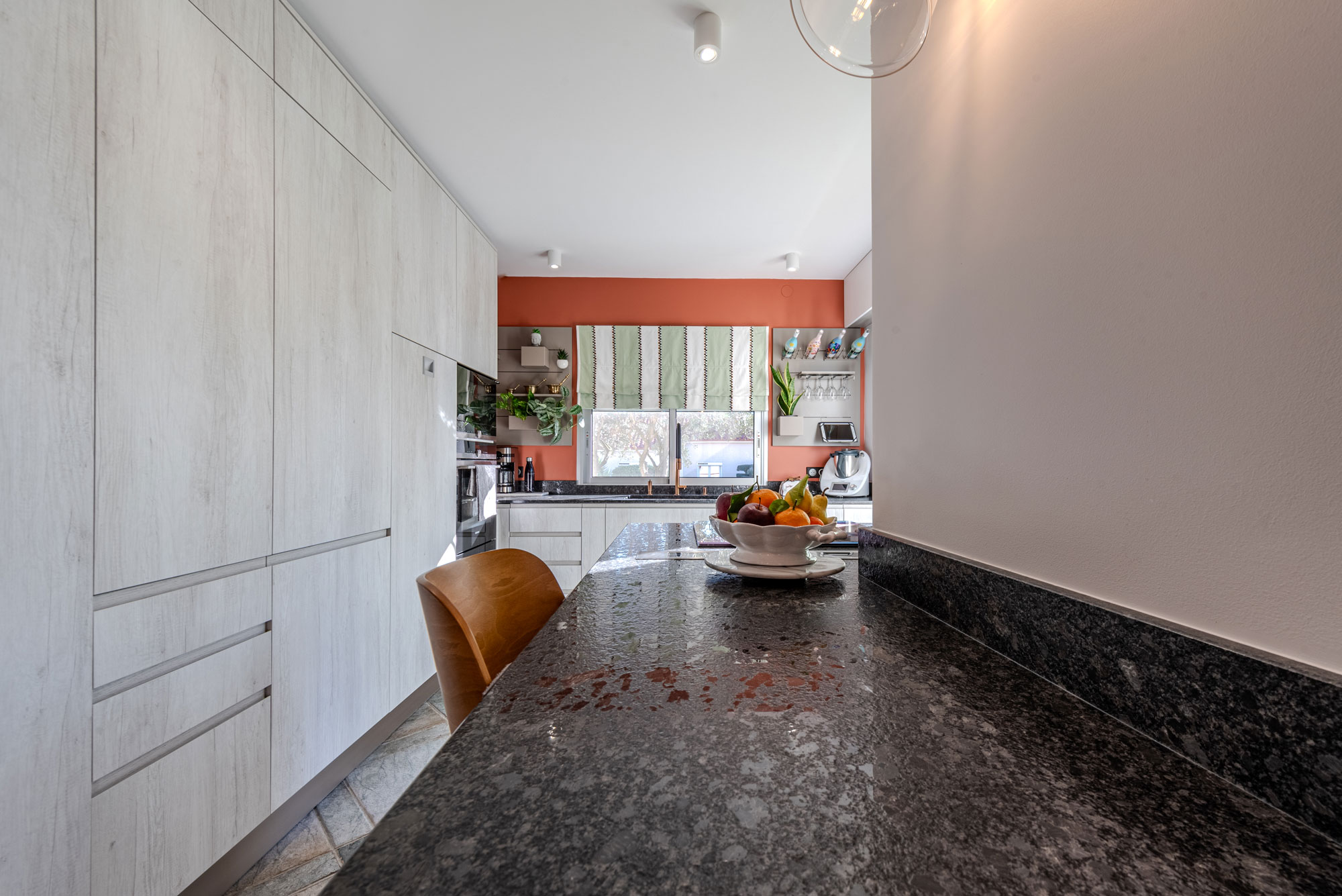 Transformation d’un intérieur ancien en espace moderne et lumineux - Image après 17