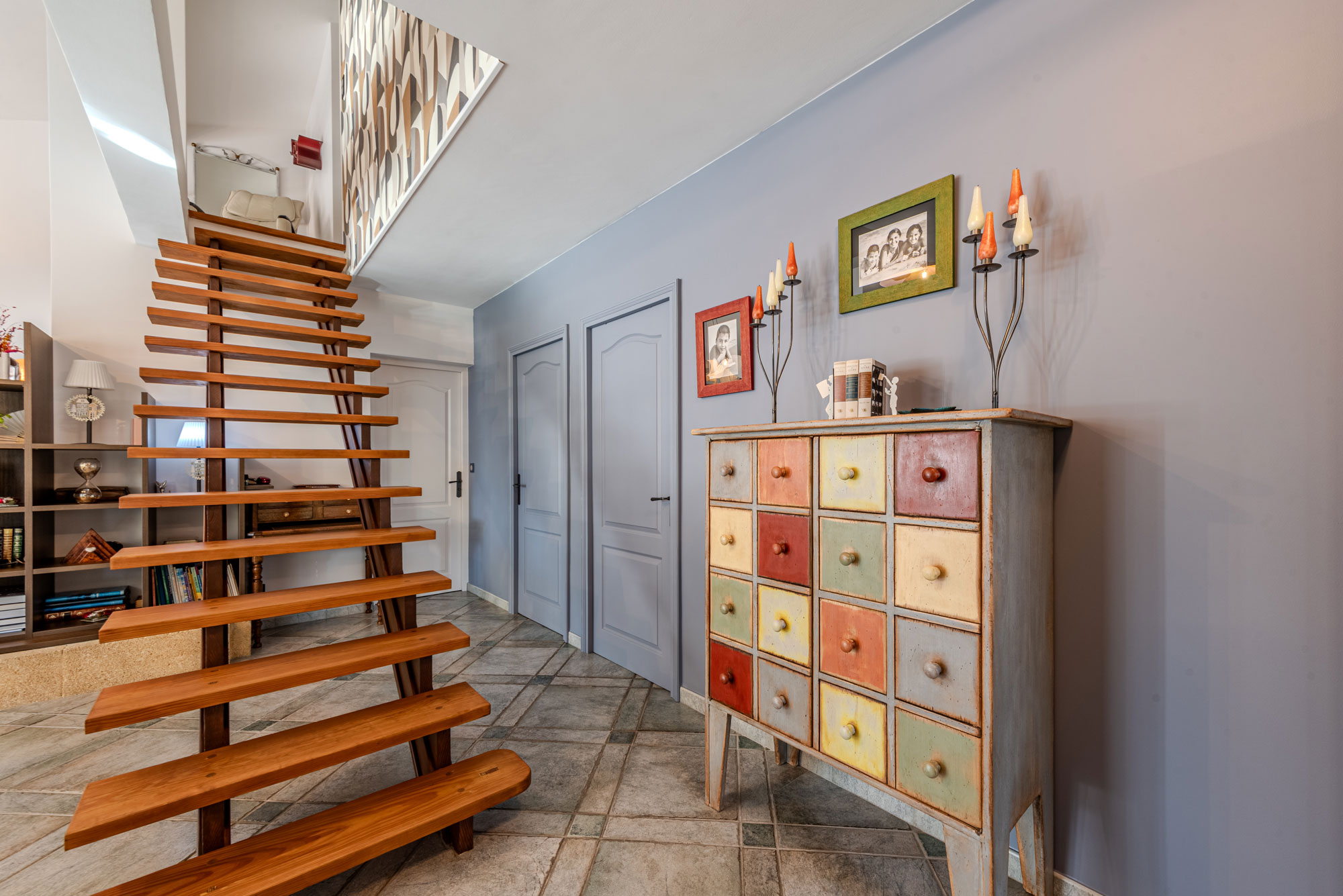 Transformation d’un intérieur ancien en espace moderne et lumineux - Image après 21