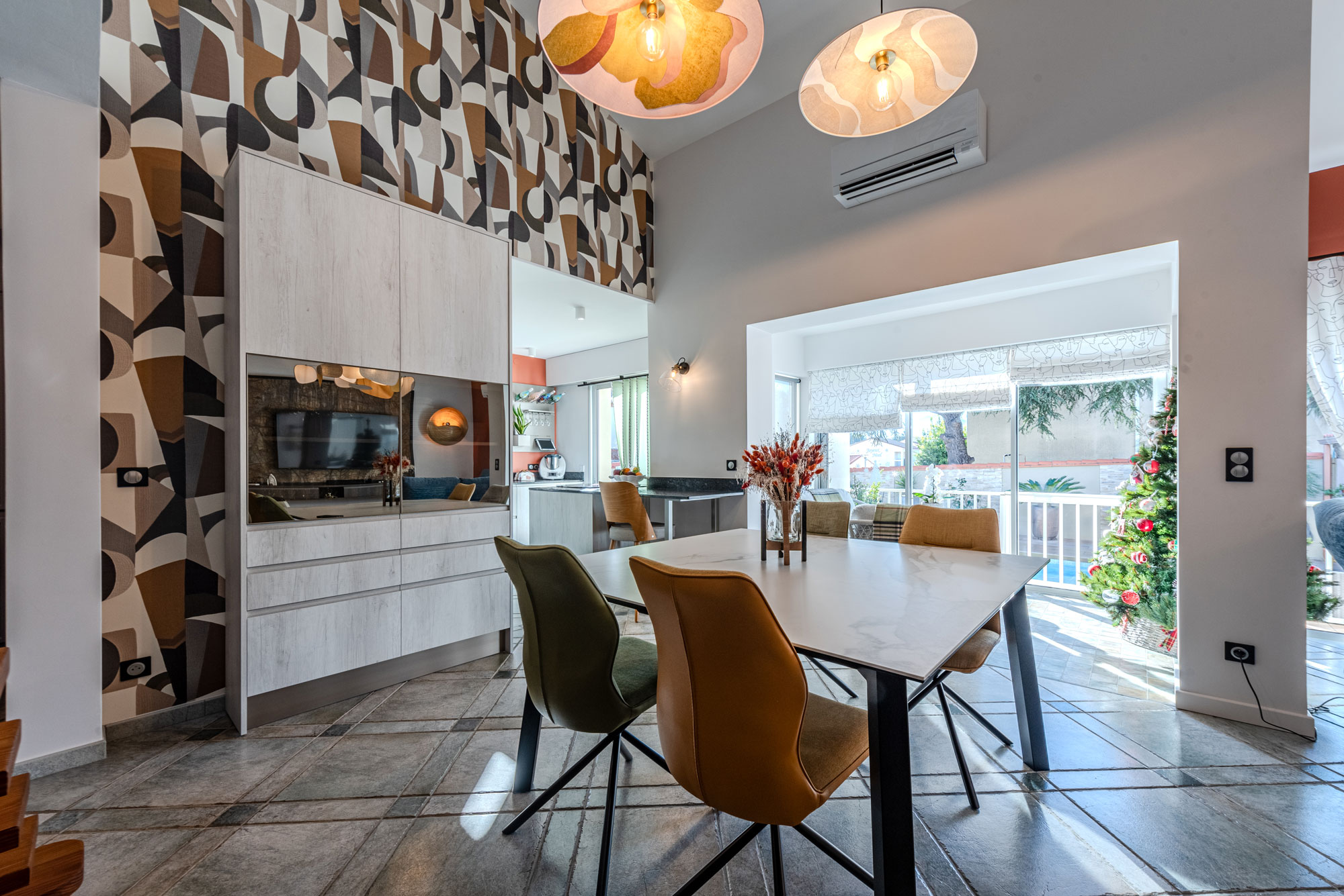 Transformation d’un intérieur ancien en espace moderne et lumineux - Image après 11