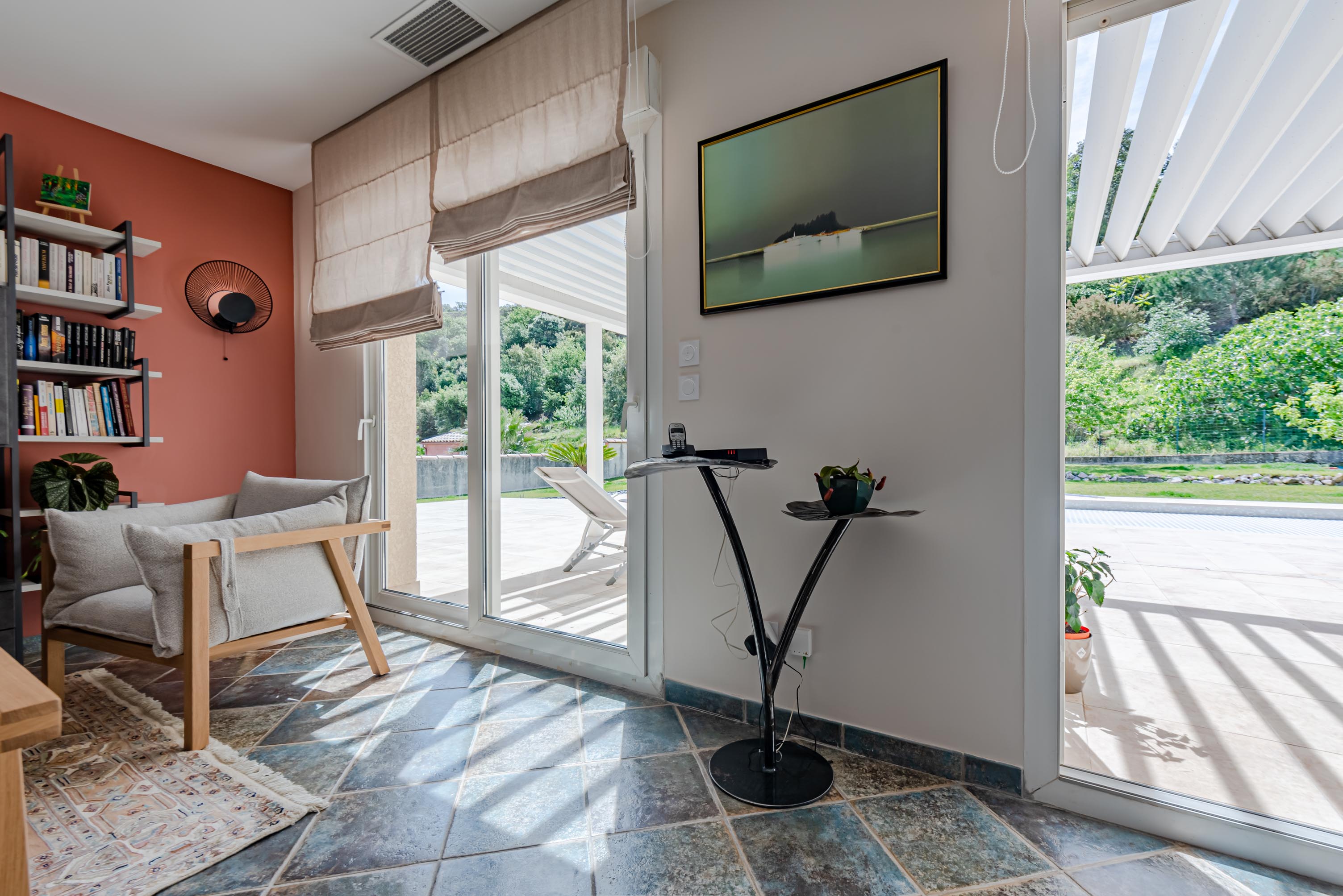 Rénovation d'une pièce de vie – Le Boulou - Image après 23