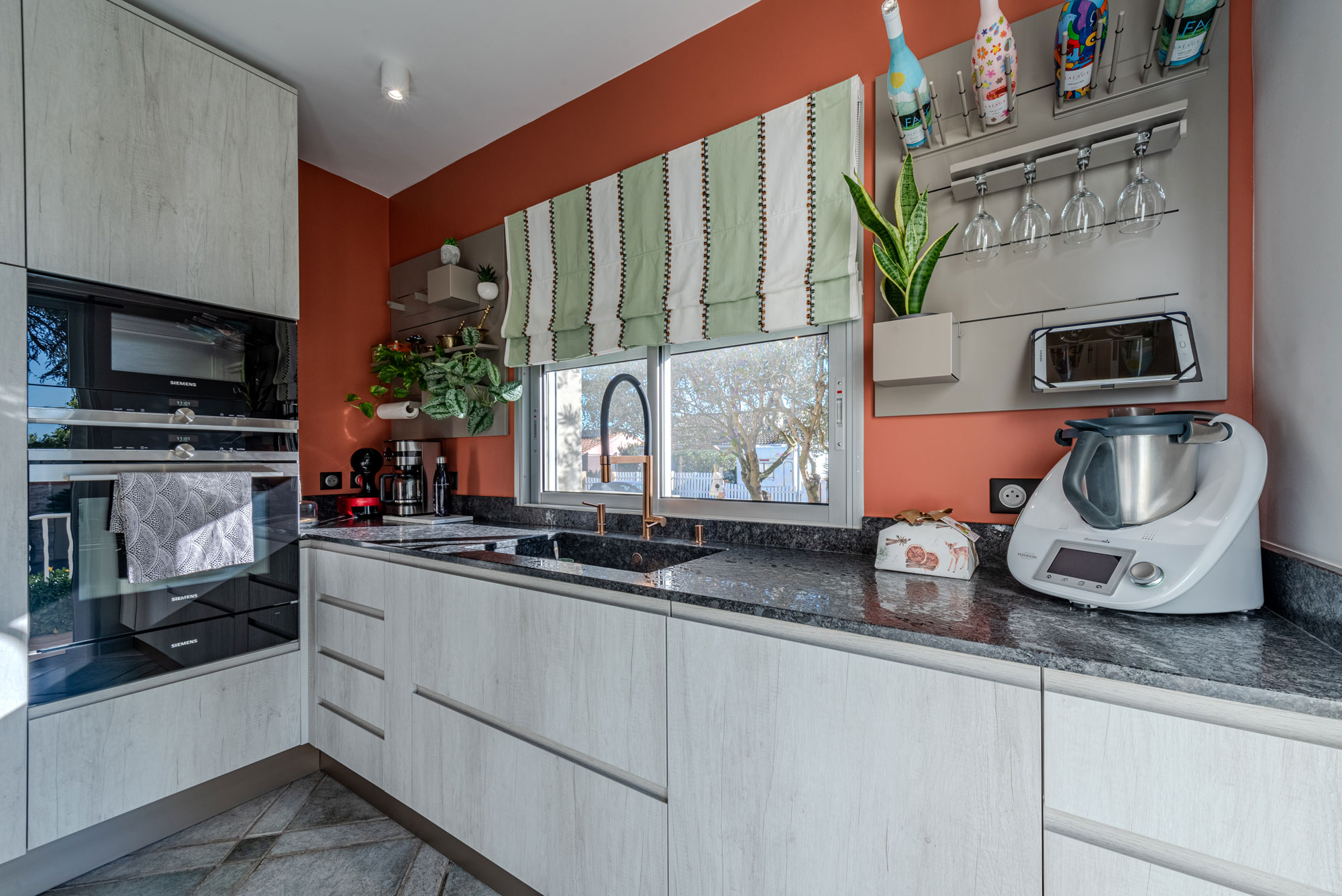 Transformation d’un intérieur ancien en espace moderne et lumineux - Image après 14