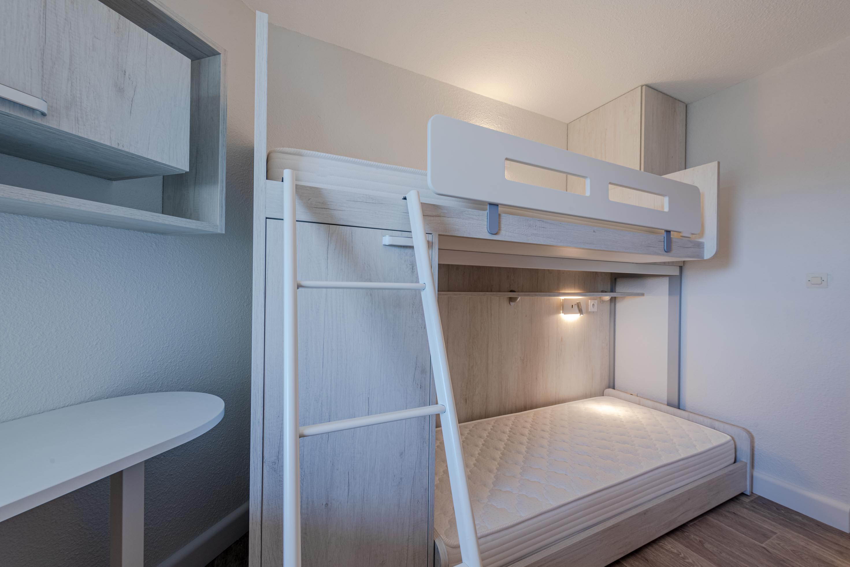 Conception et aménagement sur mesure d’un appartement à Saint-Cyprien Plage - Image après 17