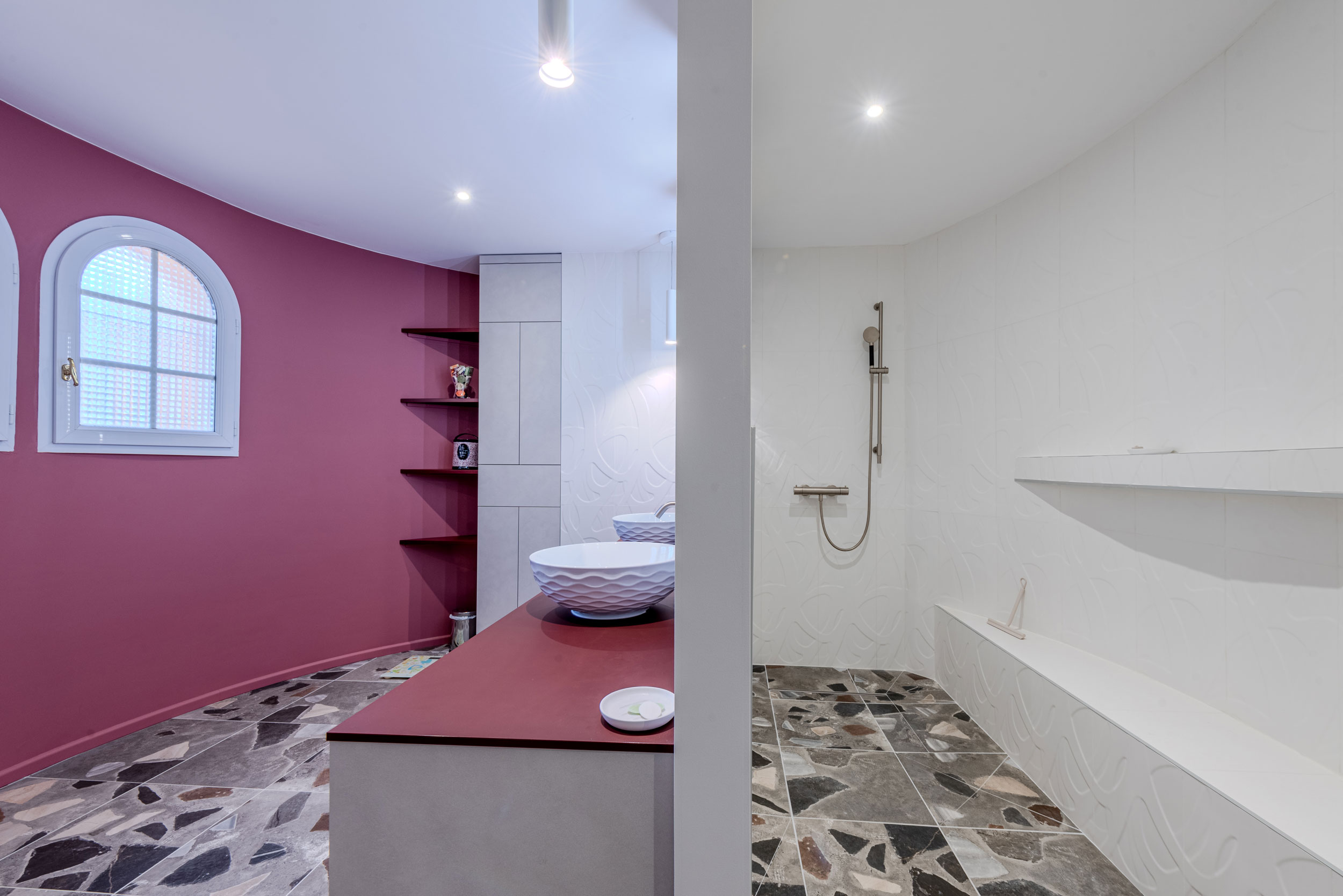 Rénovation complète : une maison transformée par le design et l’harmonie - Image après 1