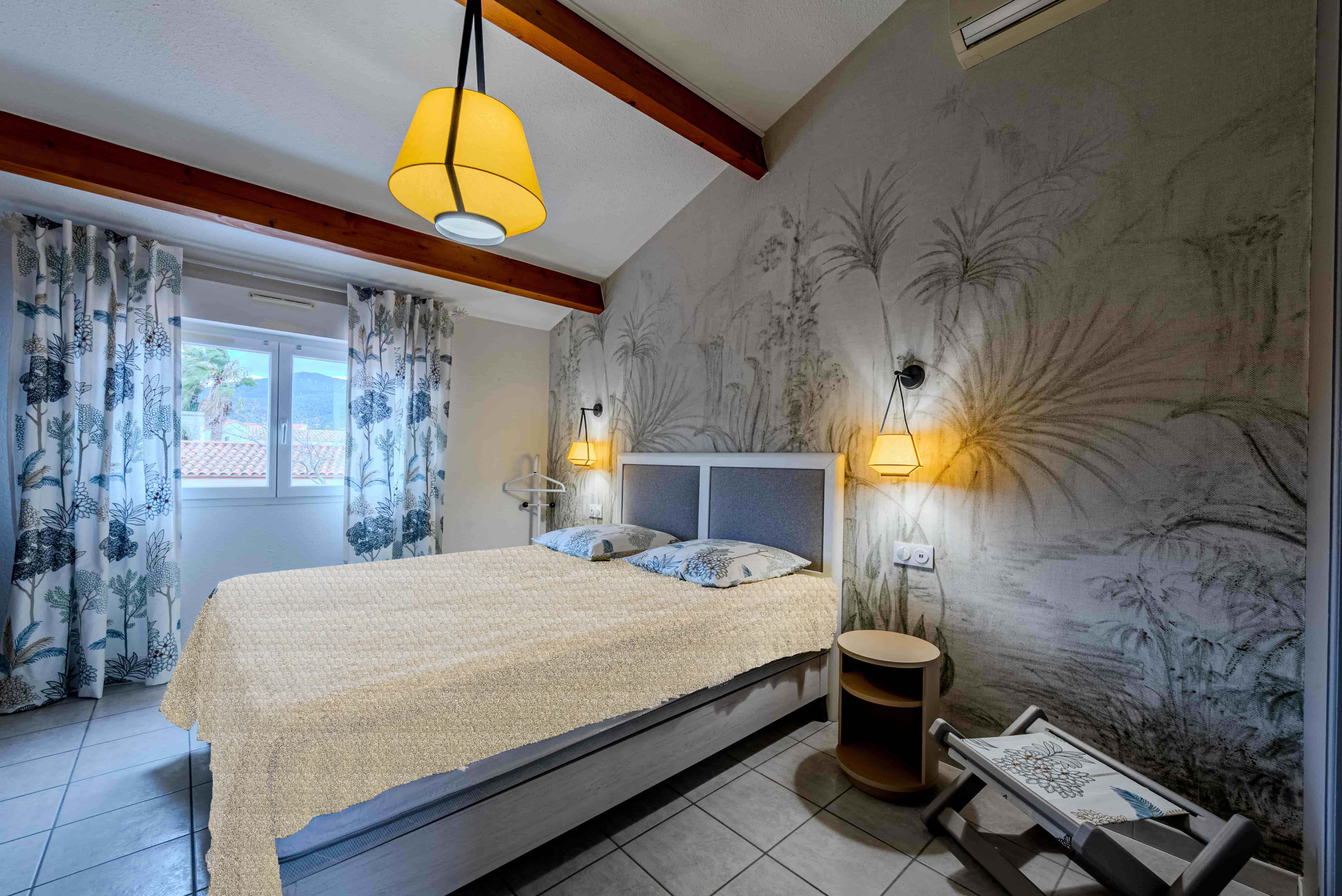 Une chambre métamorphosée entre élégance et fonctionnalité